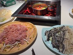 -二荆条·蜀鲜汇城市森林火锅