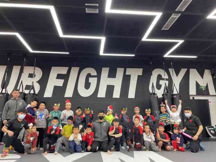 成杰格斗fight gym(建设路店"了解了很久,上了体验课以后给小朋友买