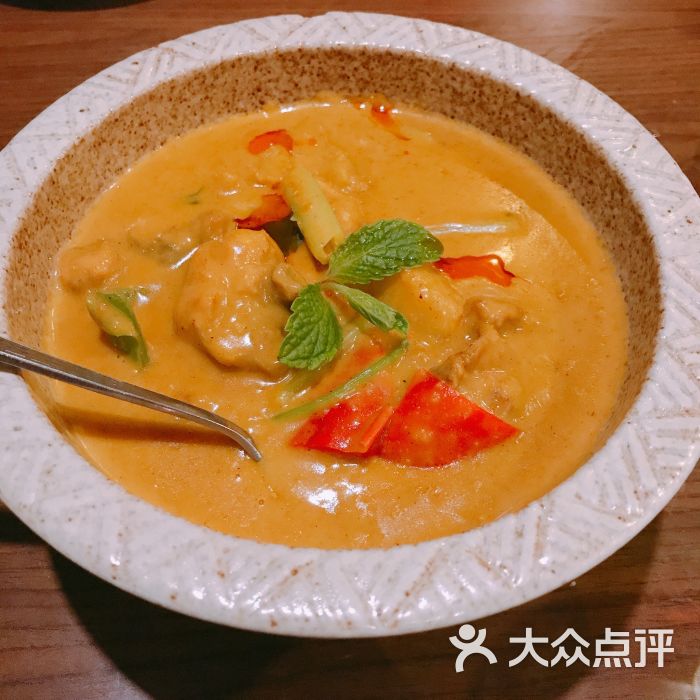 泰赞泰式餐厅青咖喱鸡图片 - 第1张