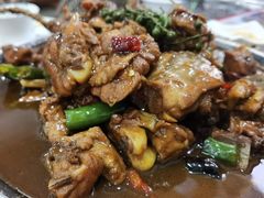 -八两八金·莱芜特色炒鸡(市南漳浦路店)