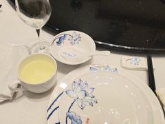 -香山湖家家宴(中山陵店)