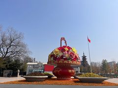 -上海市龙华烈士陵园