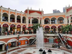 -佛罗伦萨小镇广佛名品奥特莱斯(疏港路店)