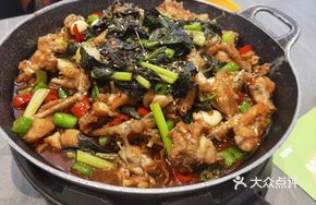 Spicy Basil Frog Legs