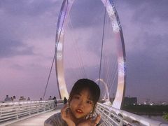 -南京眼步行桥