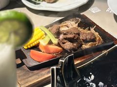 -穹六人间 people 6(岳阳路店)