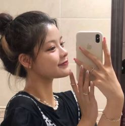 -苏彩·皮肤管理美甲美睫