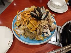 -菌之家·专业纯野生菌火锅·特色炒菌