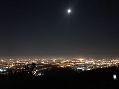 -鬼笑石后山停车场