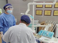-上海仁爱医院口腔科 · 种植