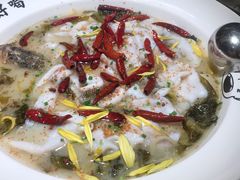 招牌老坛酸菜鱼-江渔儿酸菜鱼·拔草餐厅(虎门君乐汇店)