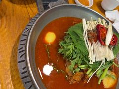 -喇喇排骨火锅·传统韩式脊骨汤(望京西园总店)