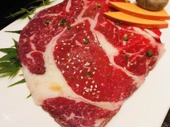-山川小町·极番烧肉(新地假日广场店)