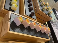 -湖景知味西餐厅•自助餐• 轻食(南京金茂威斯汀大酒店)