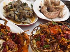 -老东镇啤酒屋海鲜加工·蒸汽海鲜·海鲜烧烤(台东店)