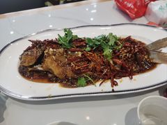 -四囍码头海鲜烧烤自助火锅(外滩南京东路悦荟广场店)