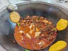 -鲁员外地锅鸡地锅鱼(古墩路店)