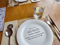 -Mark&Mars Restaurant