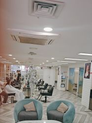 -米娜护肤造型