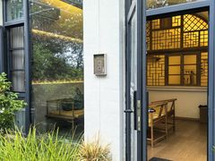 -悟空山宿陨石私汤温泉酒店(神舟大道地铁站店)