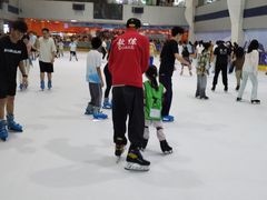-正佳冰河湾真冰滑冰场