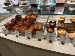 -VERIE BAKEHOUSE