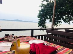-卷心菜和避孕套餐厅(Pattaya)