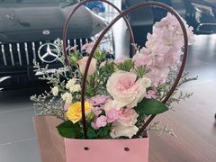 -天津波士信达奔驰4S店(卫津南路店)