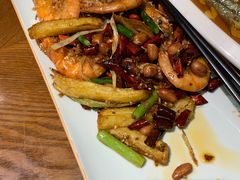 -青瓦餐厅·生鱼片·韩园烤肉(西塔店)