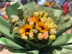 -沪花拾者(好再来花卉鲜花店)