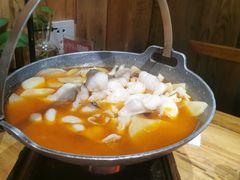 -老滇山寨•云南特色菜•地方菜•民族风情歌舞表演(金碧店)