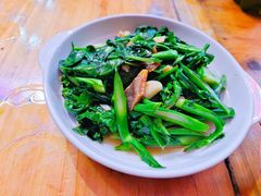 方鱼炒芥兰-洪大厨鸡煲(福田店)