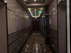 -缤纷KTV(东方新城店)