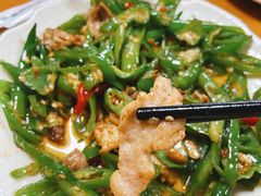 农家小炒肉-洪福饭店·十八年老店