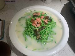 -江渔儿酸菜鱼(曜一城店)