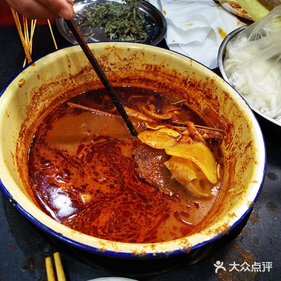 文娣玉霞串串香(丰收巷店)