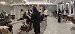 点击看大图 -八佰伴8008星级形象店