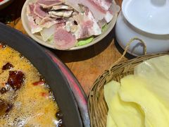 -四小区火锅·巷子里的重庆火锅(花照壁店)