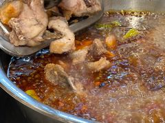 -肖肖酸萝卜鱼火锅(总店)