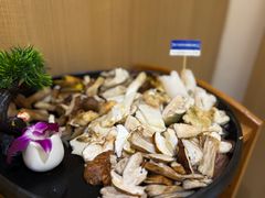 -一朵菌·野生菌探索家火锅(南亚店)