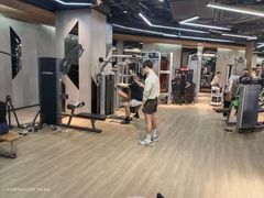 -威克健身游泳(万菱汇店)