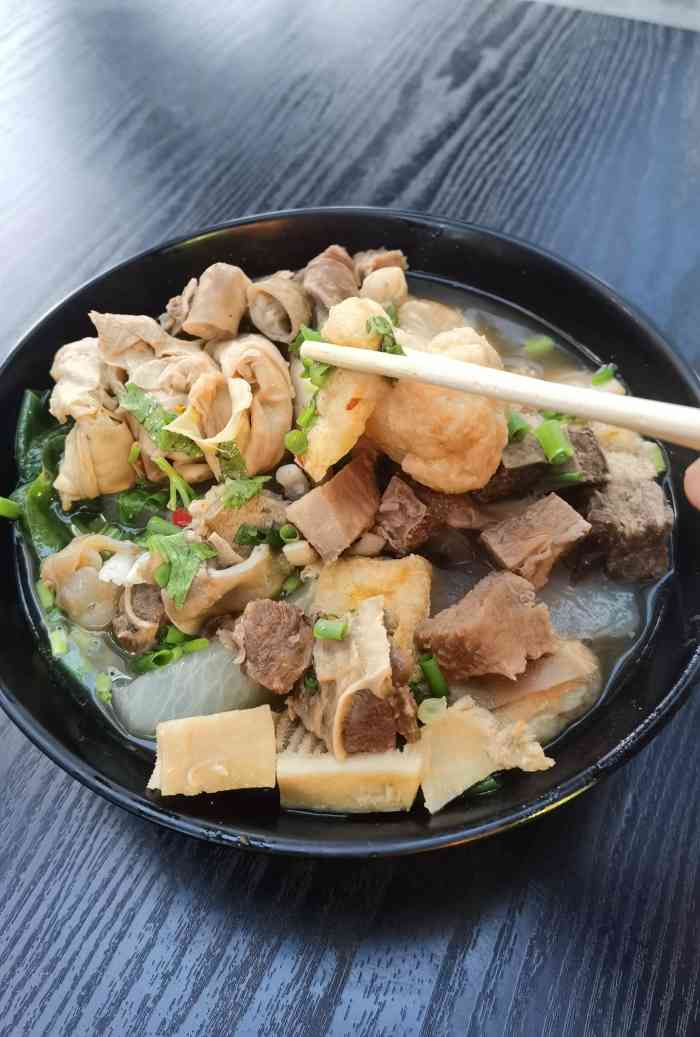 泥佬连州牛杂-"这是我认为红旗最好吃的麻辣烫7715(ˊωˋ.