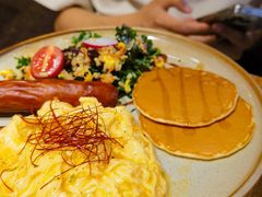 黑松露英式炒滑蛋-白鸟珈琲White Bird Cafe(南京西路店)
