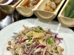 -胡须哥网红竹筒菜