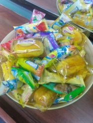 零食不能停-小左美发