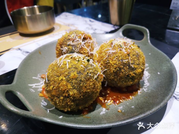 KCOOKING概念韩餐(世茂52+店)墨鱼芝士饭团图片