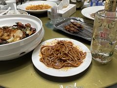 -艳阳天民俗村(公园路店)