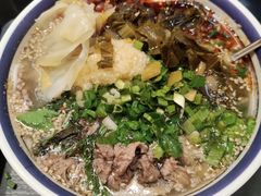 -云阿蛮云南生烫牛肉米线(奉贤路店)