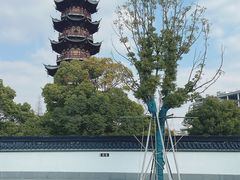 -龙华寺