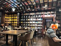 -钟书阁(松江泰晤士小镇店)